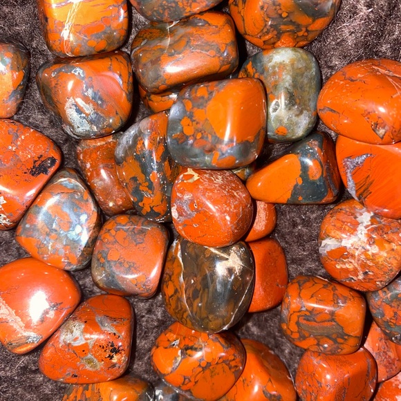 Assorted Red Bloodstone tumble stone - Picture 2 of 7